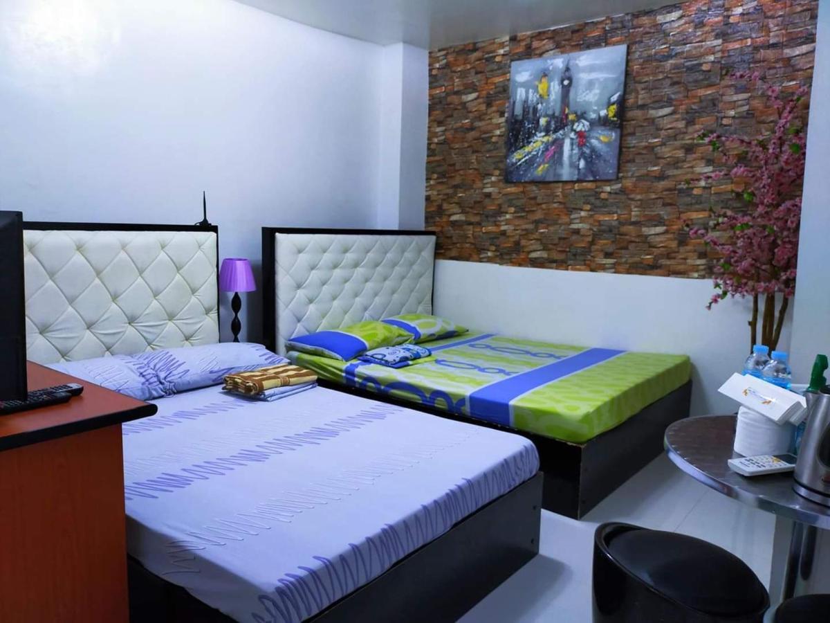 N&J Lopez Lodging House Pasay Exteriér fotografie